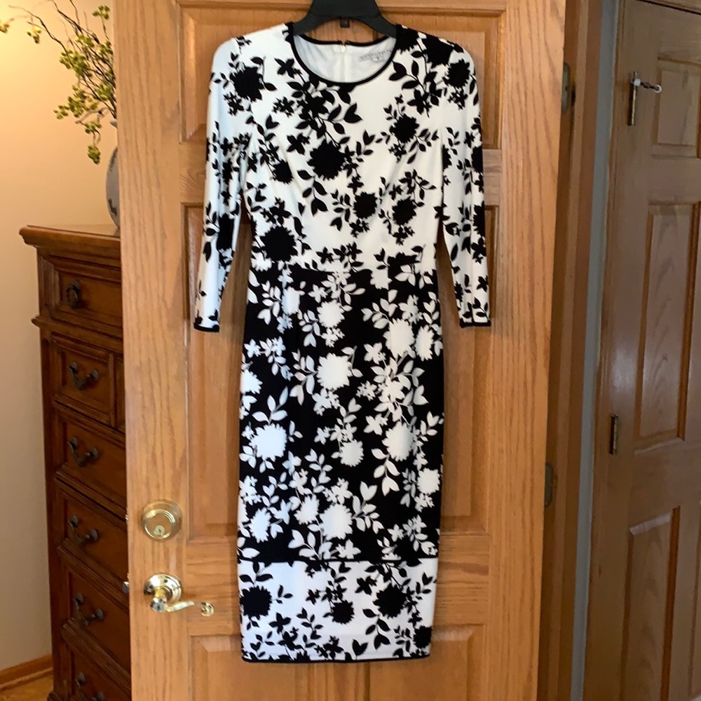 Maggie London - size 2, 3/4 length sleeve, midi dress.